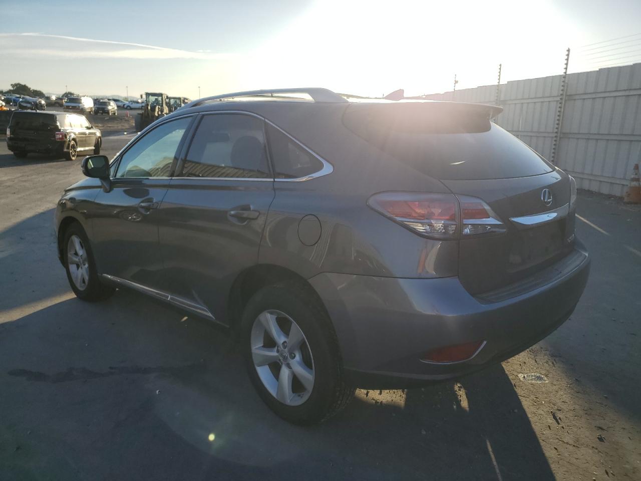 Изображение 2 2015 LEXUS RX 350 BASE 2015 с VIN 2T2BK1BA7FC265474