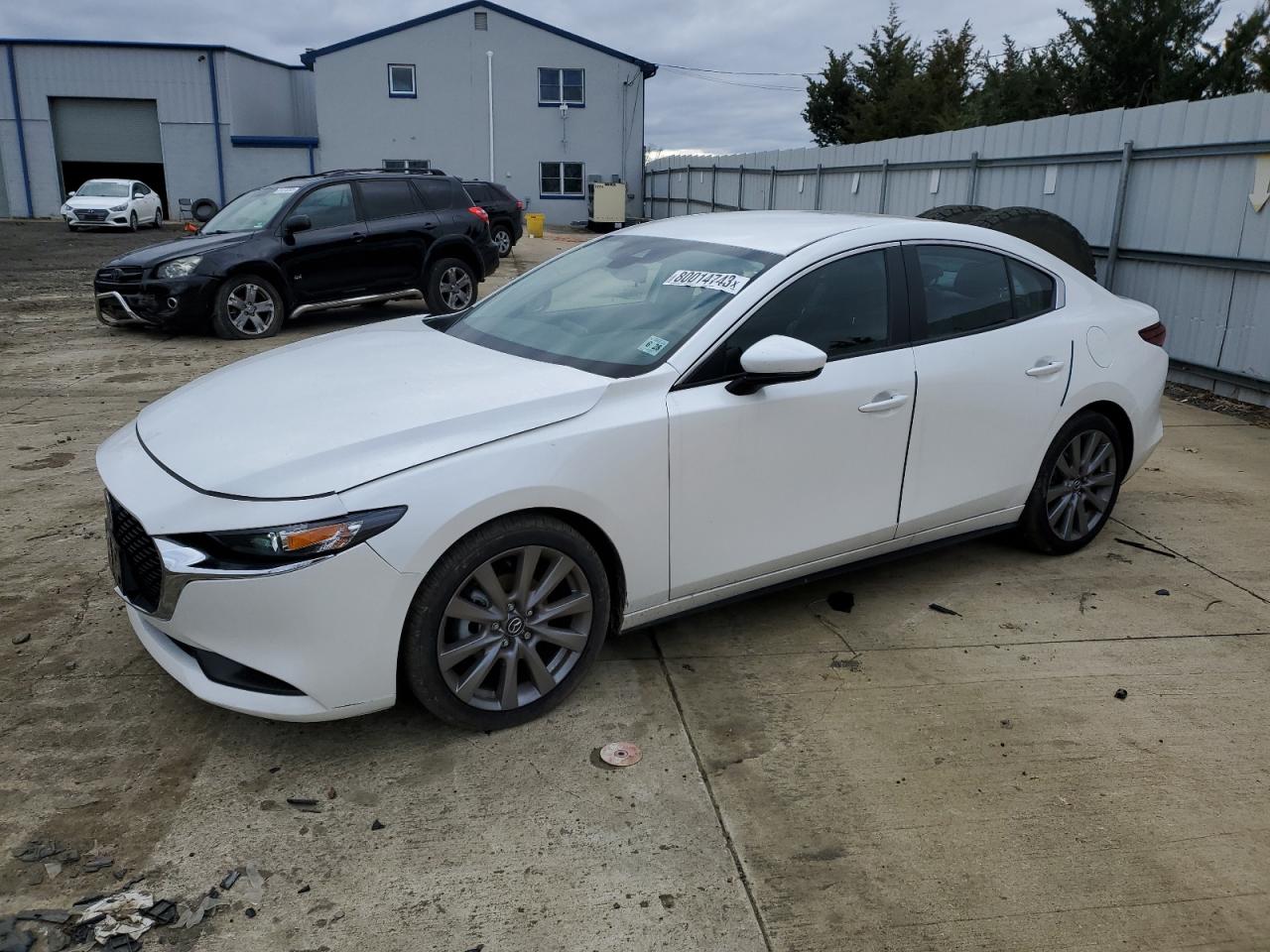 Изображение 2023 MAZDA 3 SELECT 2023