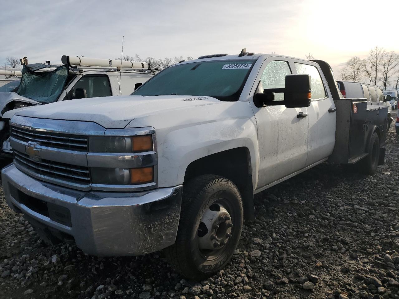 Image 1 of 2015 CHEVROLET SILVERADO C3500 2015 with VIN 1GB4CYC82FF586123
