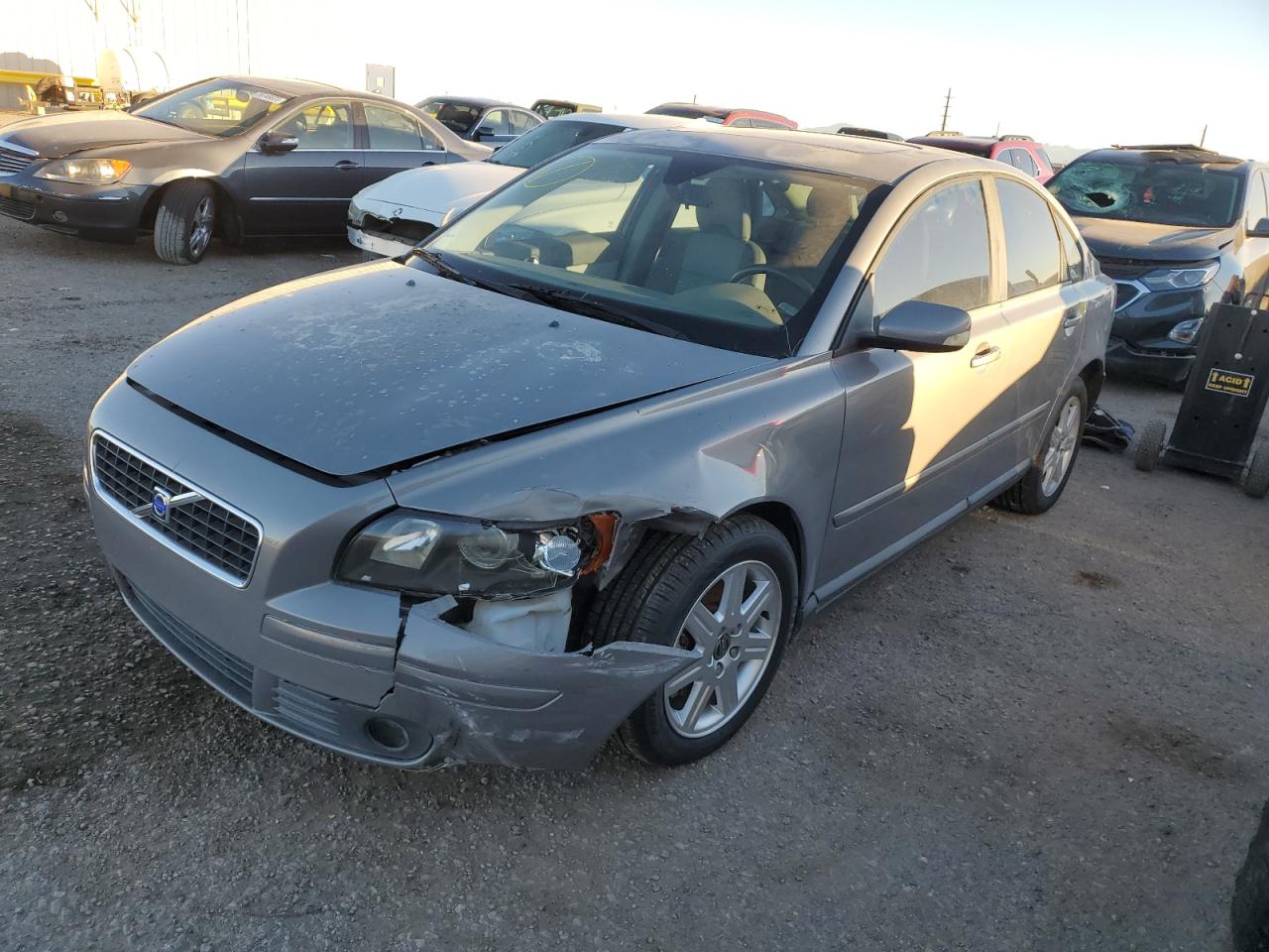 Image 1 of 2004 VOLVO S40 2.4I 2004 with VIN YV1MS382X42011935