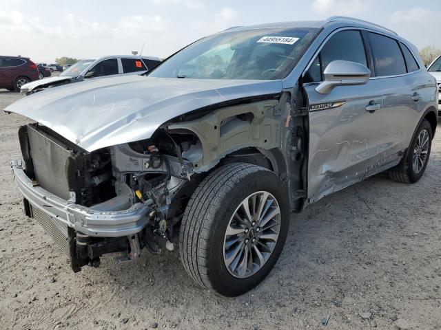 Obraz 1 z 2020 LINCOLN NAUTILUS  2020 z VIN 2LMPJ6J90LBL23608