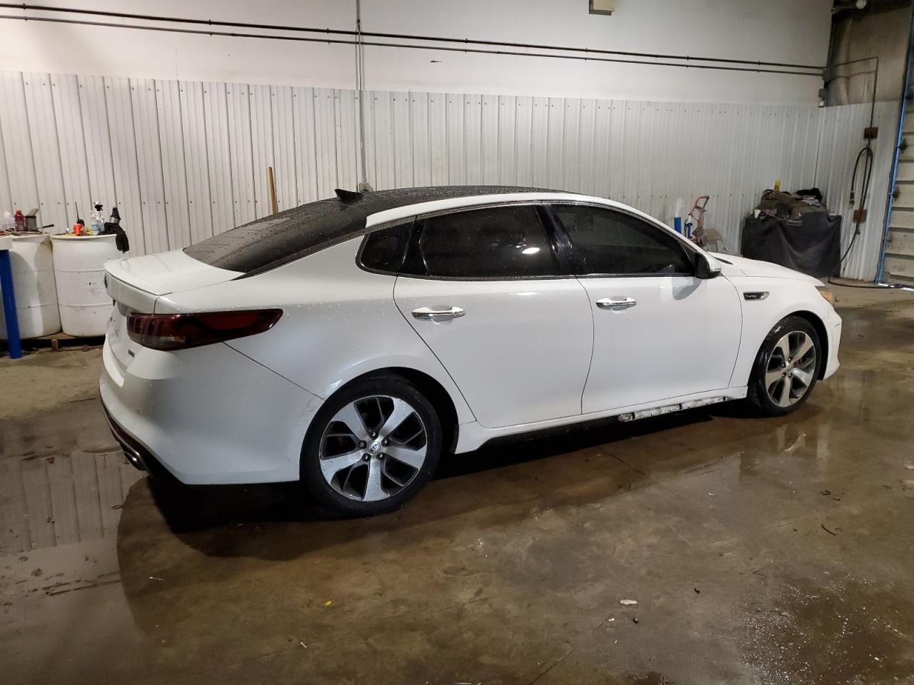 Image 3 of 2016 KIA OPTIMA SX 2016 with VIN 5XXGW4L2XGG024624