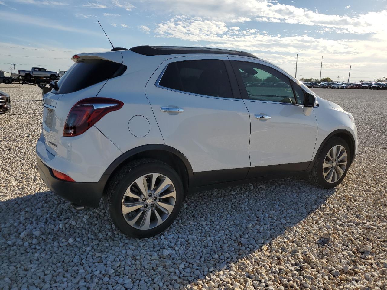 Изображение 3 2018 BUICK ENCORE PREFERRED 2018 с VIN KL4CJASB2JB621187