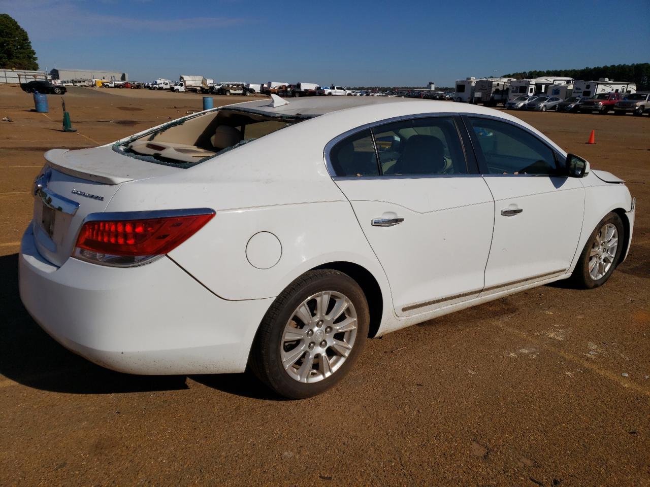 Obraz 3 z 2012 BUICK LACROSSE  2012 z VIN 1G4GC5ER8CF341198