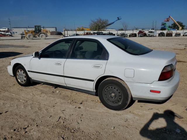 Изображение 2 1997 HONDA ACCORD LX 1997 с VIN 1HGCD563XVA208454