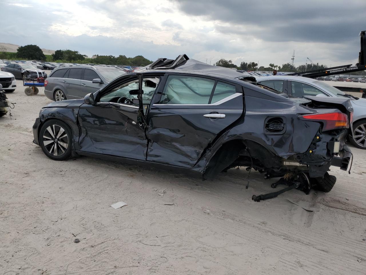 Image 2 of 2019 NISSAN ALTIMA SV 2019 with VIN 1N4BL4DV4KC143246