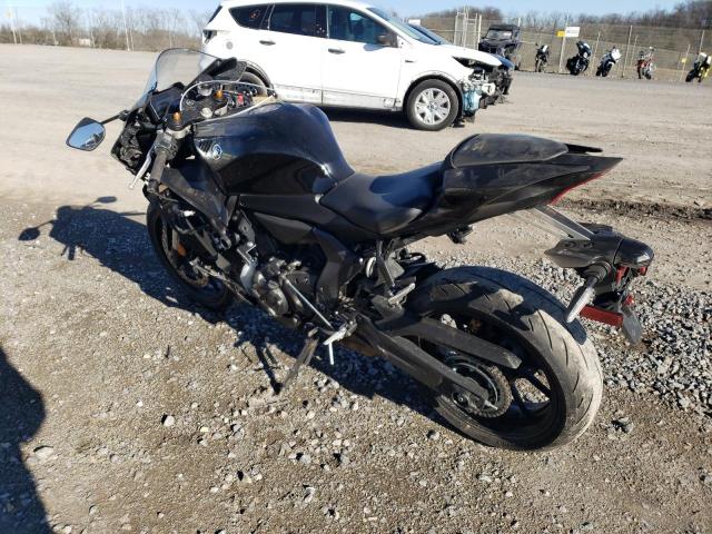 Obraz 3 z 2022 YAMAHA YZFR7  2022 z VIN JYARM38E6NA004161