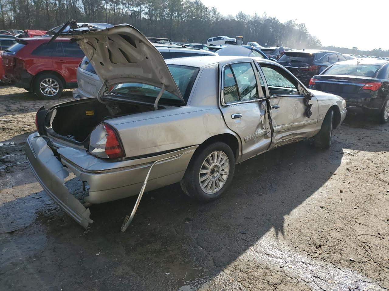 Obraz 3 z 2010 MERCURY GRAND MARQUIS LS 2010 z VIN 2MEBM7FV0AX624293