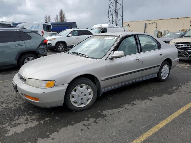 Obraz 1 z 1996 HONDA ACCORD LX 1996 z VIN 1HGCD5633TA035017