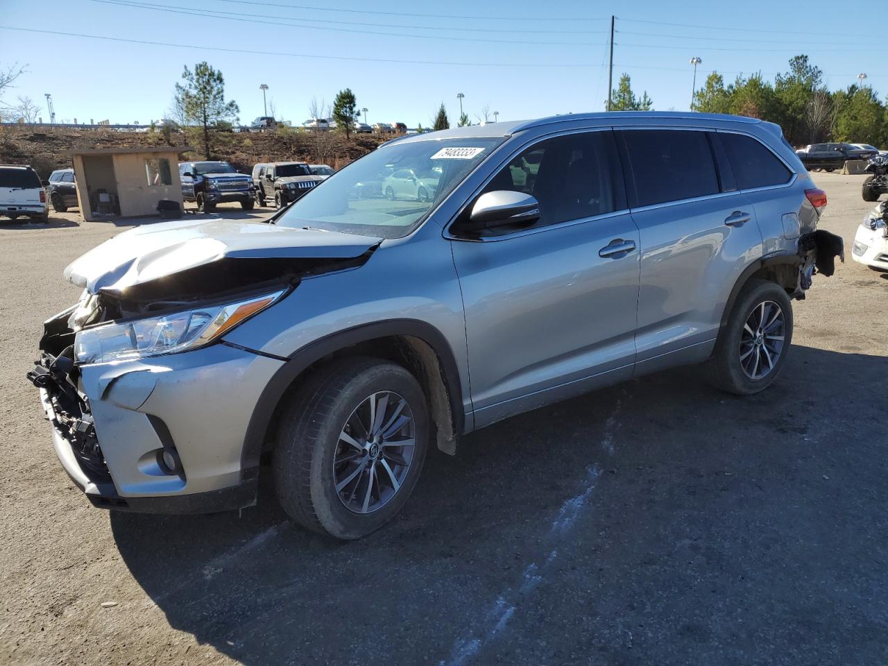 Obraz 2017 TOYOTA HIGHLANDER SE 2017