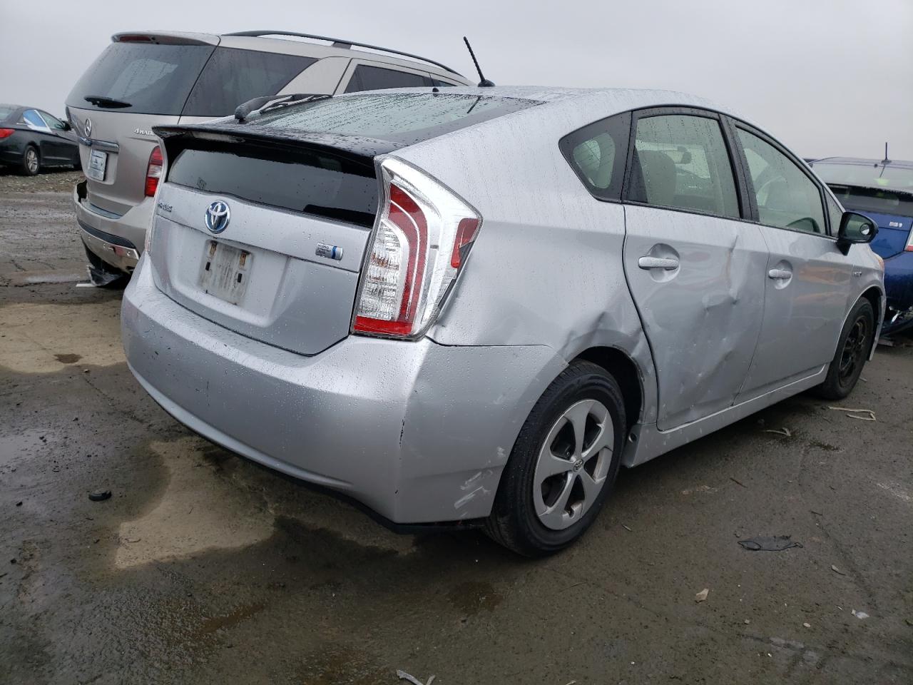Image 3 of 2014 TOYOTA PRIUS  2014 with VIN JTDKN3DUXE1764822