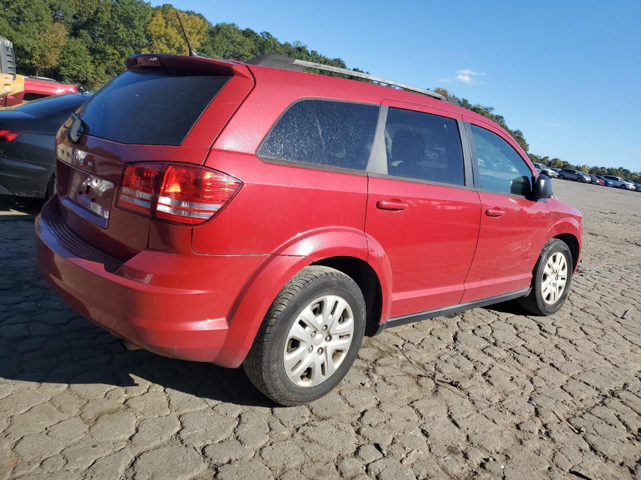 Image 3 of 2017 DODGE JOURNEY SE 2017 with VIN 3C4PDCAB2HT637359