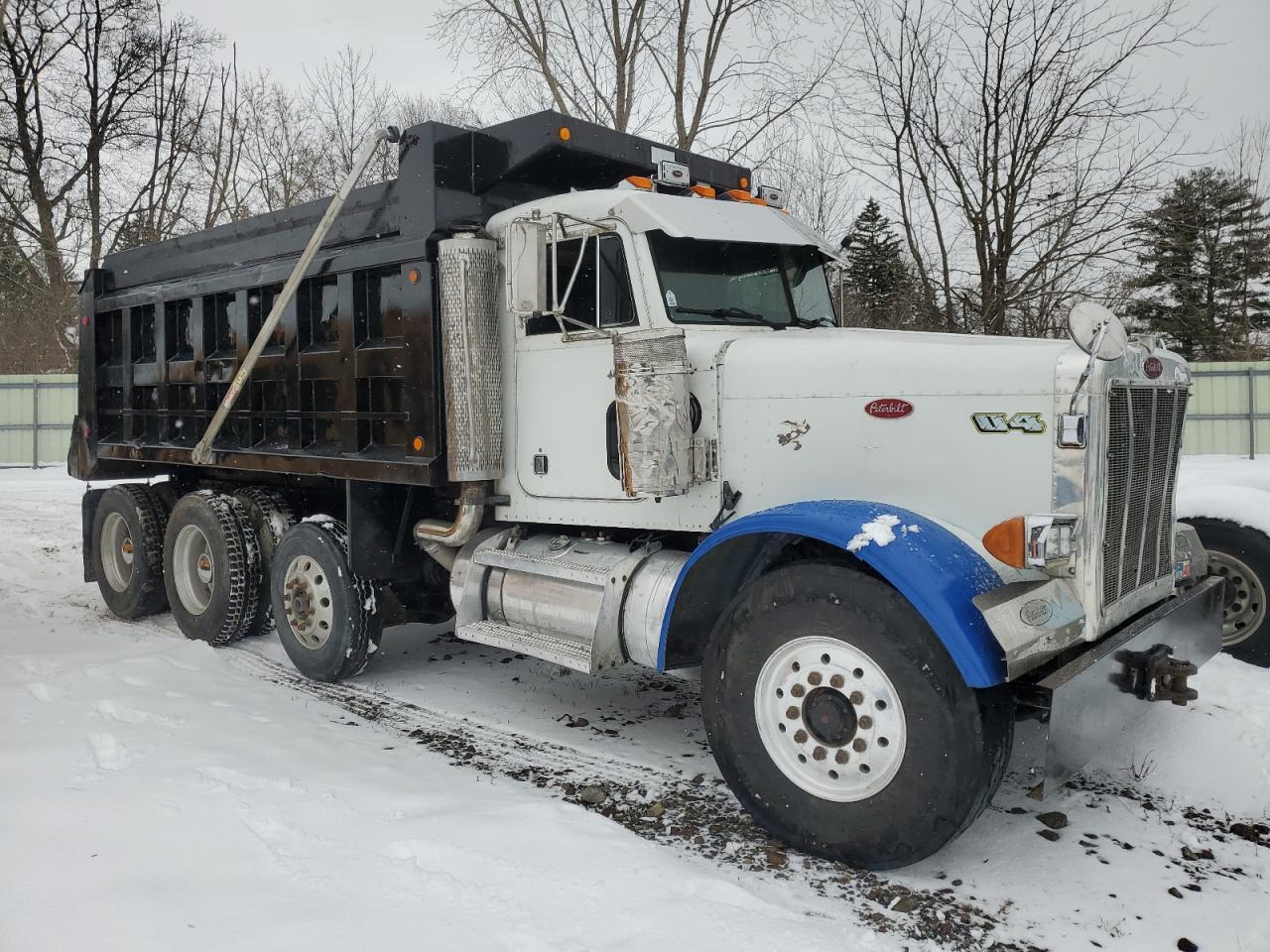 Image 1 of 2004 PETERBILT 379  2004 with VIN 1NP5LUEX14D825059
