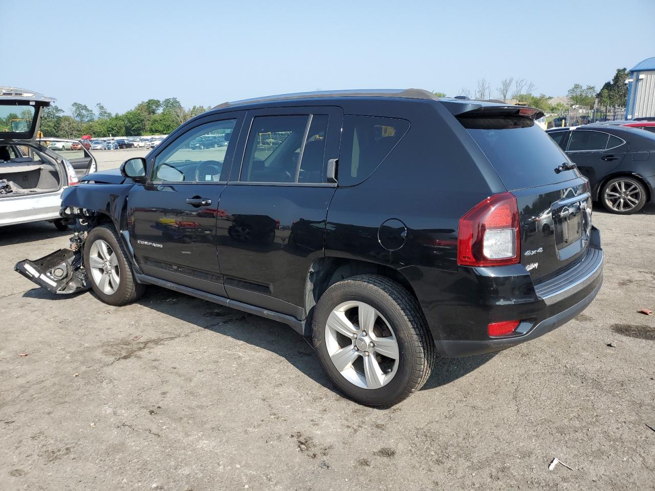 Image 2 of 2015 JEEP COMPASS LATITUDE 2015 with VIN 1C4NJDEB9FD168404