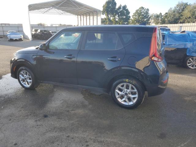 Изображение 2 2022 KIA SOUL LX 2022 с VIN KNDJ23AU3N7177500