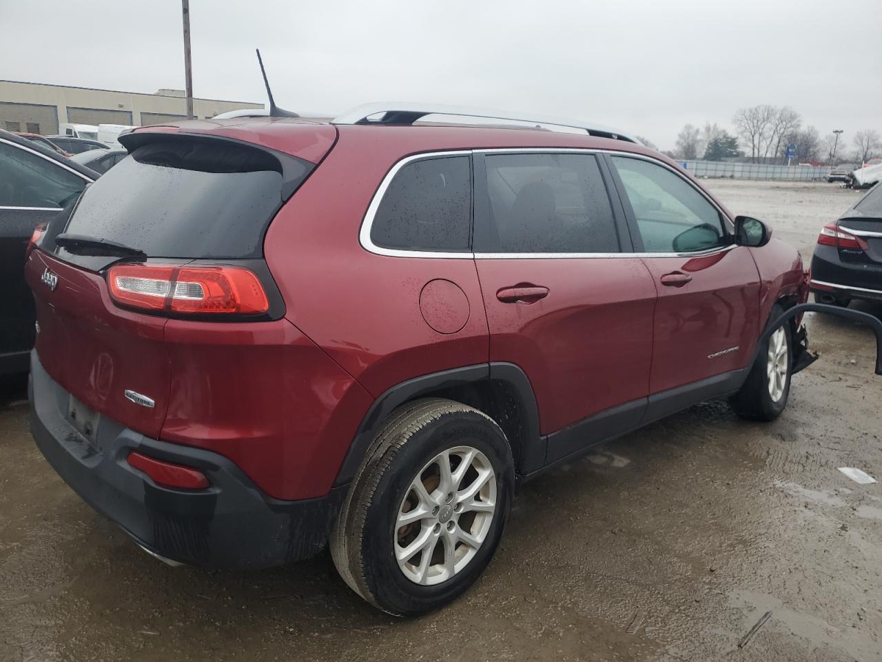 Image 3 of 2016 JEEP CHEROKEE LATITUDE 2016 with VIN 1C4PJMCS6GW220900