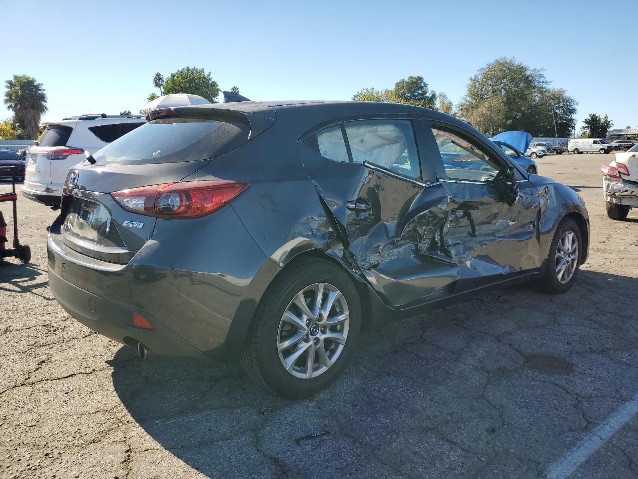Image 3 of 2016 MAZDA 3 GRAND TOURING 2016 with VIN JM1BM1N76G1288846