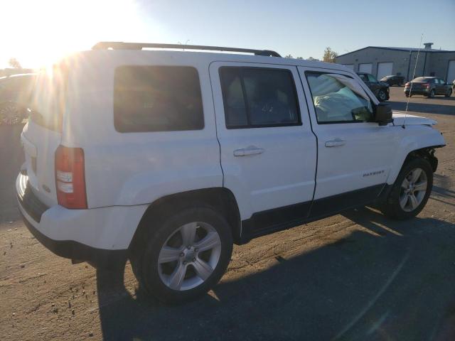 Obraz 3 z 2016 JEEP PATRIOT LATITUDE 2016 z VIN 1C4NJPFA0GD599366