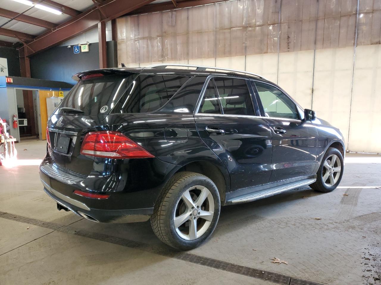Изображение 3 2016 MERCEDES-BENZ GLE 350 4MATIC 2016 с VIN 4JGDA5HB5GA813240