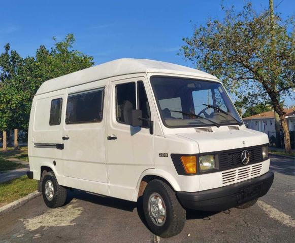 Image 1 of 2001 MERCEDES-BENZ               SPRINTER 2001 with VIN WDB60106118144473