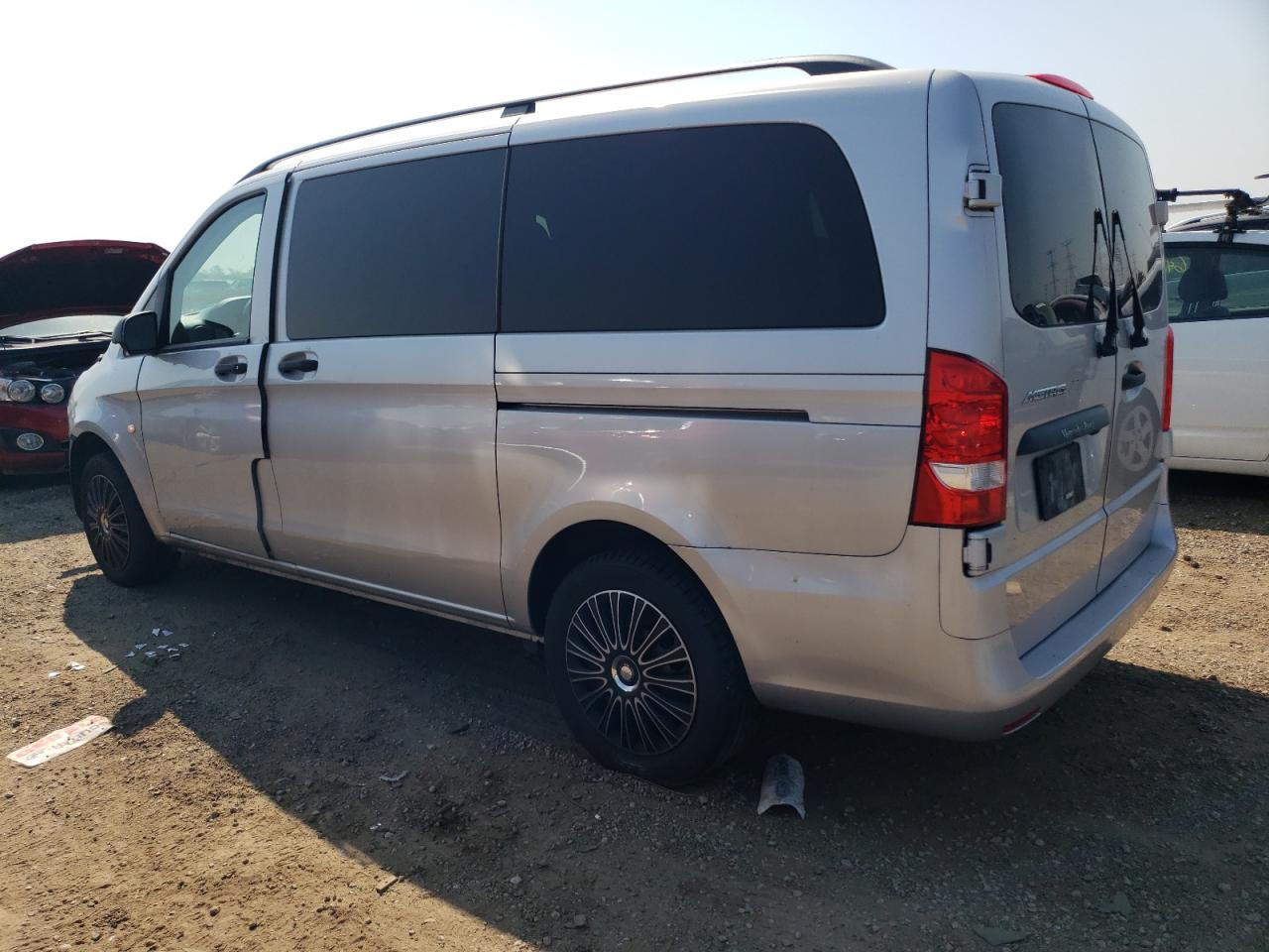 Obraz 2 z 2019 MERCEDES-BENZ METRIS  2019 z VIN WD4PG2EE1K3535789