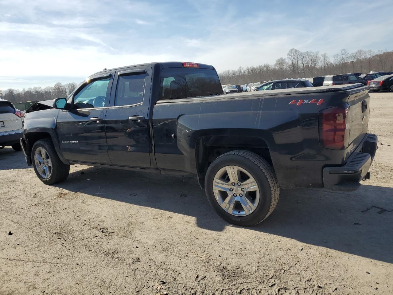 Image 2 of 2018 CHEVROLET SILVERADO K1500 CUSTOM 2018 with VIN 1GCVKPEC5JZ172646