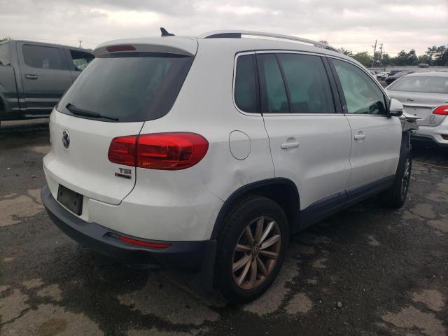Obraz 3 z 2017 VOLKSWAGEN TIGUAN WOLFSBURG 2017 z VIN WVGSV7AX5HK019363