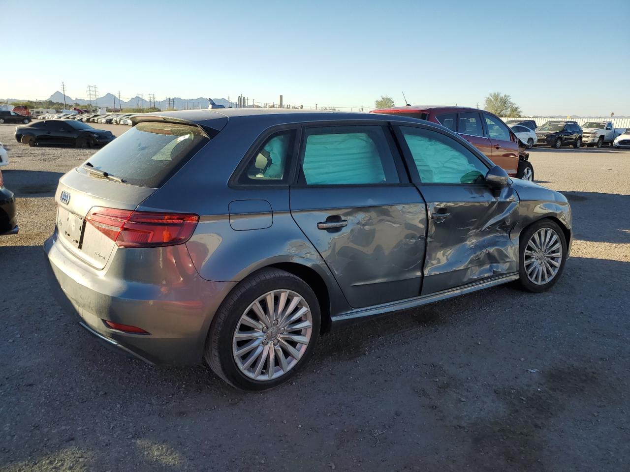Image 3 of 2018 AUDI A3 E-TRON PREMIUM 2018 with VIN WAUUPBFF4JA064118