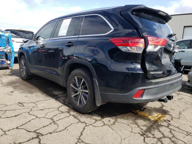 Image 2 of 2018 TOYOTA HIGHLANDER SE 2018 with VIN 5TDJZRFH7JS535949
