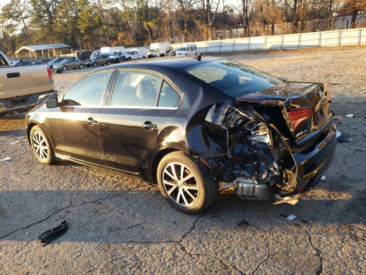 Image 2 of 2017 VOLKSWAGEN JETTA SE 2017 with VIN 3VWDB7AJ0HM337396