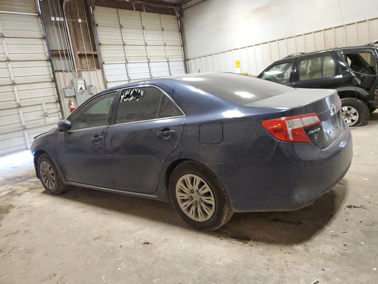 Изображение 2 2014 TOYOTA CAMRY L 2014 с VIN 4T4BF1FK0ER380920