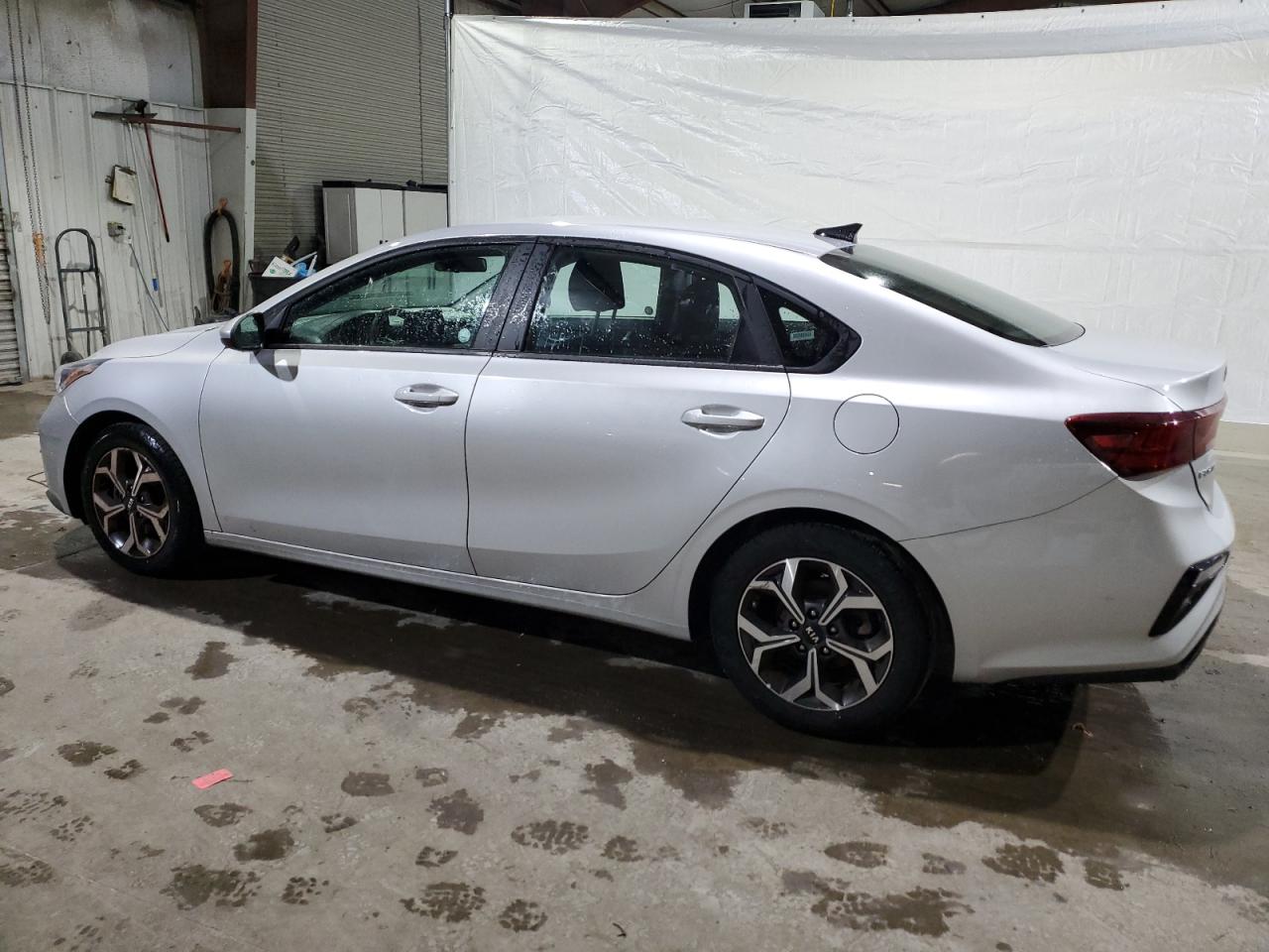 Obraz 2 z 2021 KIA FORTE FE 2021 z VIN 3KPF24AD2ME327915