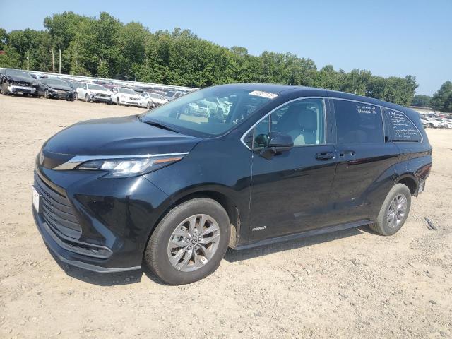 Image 1 of 2021 TOYOTA SIENNA LE 2021 with VIN 5TDKRKEC4MS037665