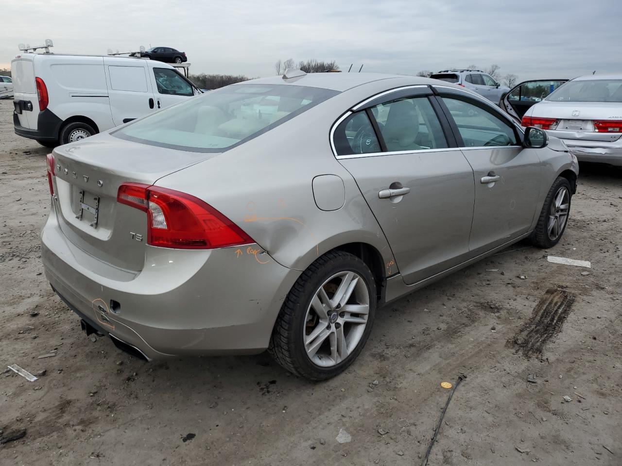 Image 3 of 2014 VOLVO S60 T5 2014 with VIN YV1612FS1E1289915