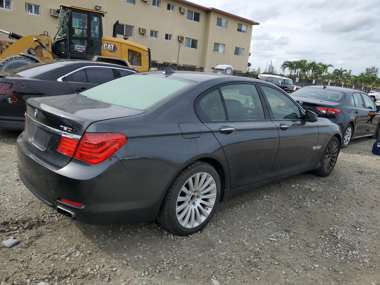 Image 3 of 2009 BMW 750 I 2009 with VIN WBAKA83539CY33750