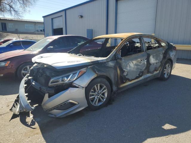 Obraz 1 z 2015 HYUNDAI SONATA SE 2015 z VIN 5NPE24AF2FH143618