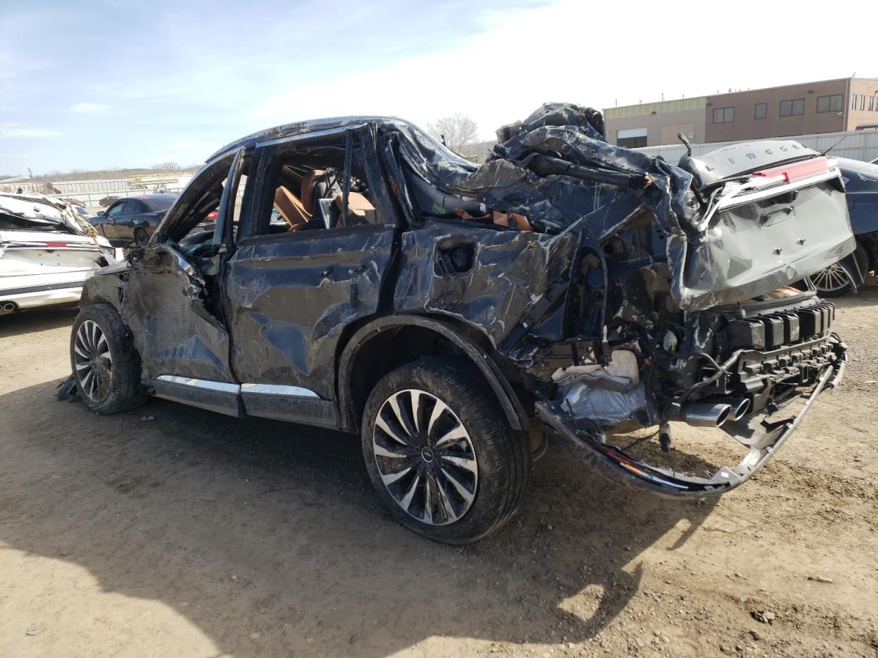 Изображение 2 Lincoln Aviator Black Label Grand Touring 2021 с VIN 5LMYJ9YY7MNL01235