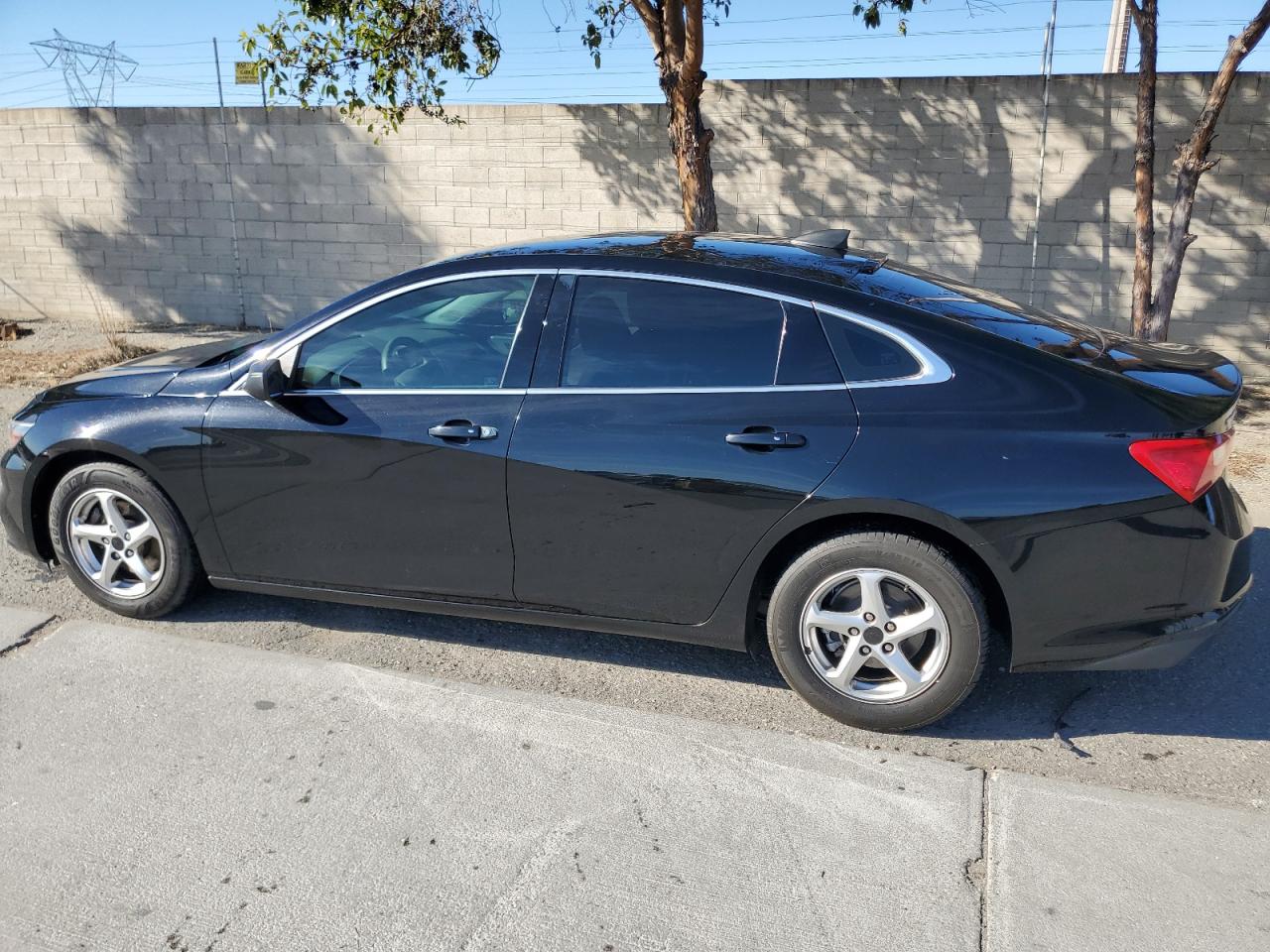 Изображение 2 2018 CHEVROLET MALIBU LS 2018 с VIN 1G1ZB5ST0JF163373