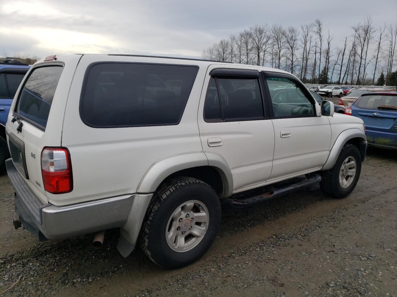 Image 3 of 2001 TOYOTA 4RUNNER SR5 2001 with VIN JT3GN86R510189965