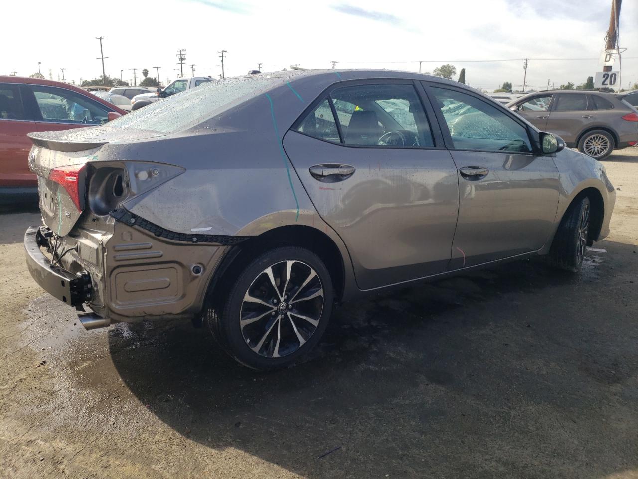 Obraz 3 z 2018 TOYOTA COROLLA L 2018 z VIN 5YFBURHE5JP789173