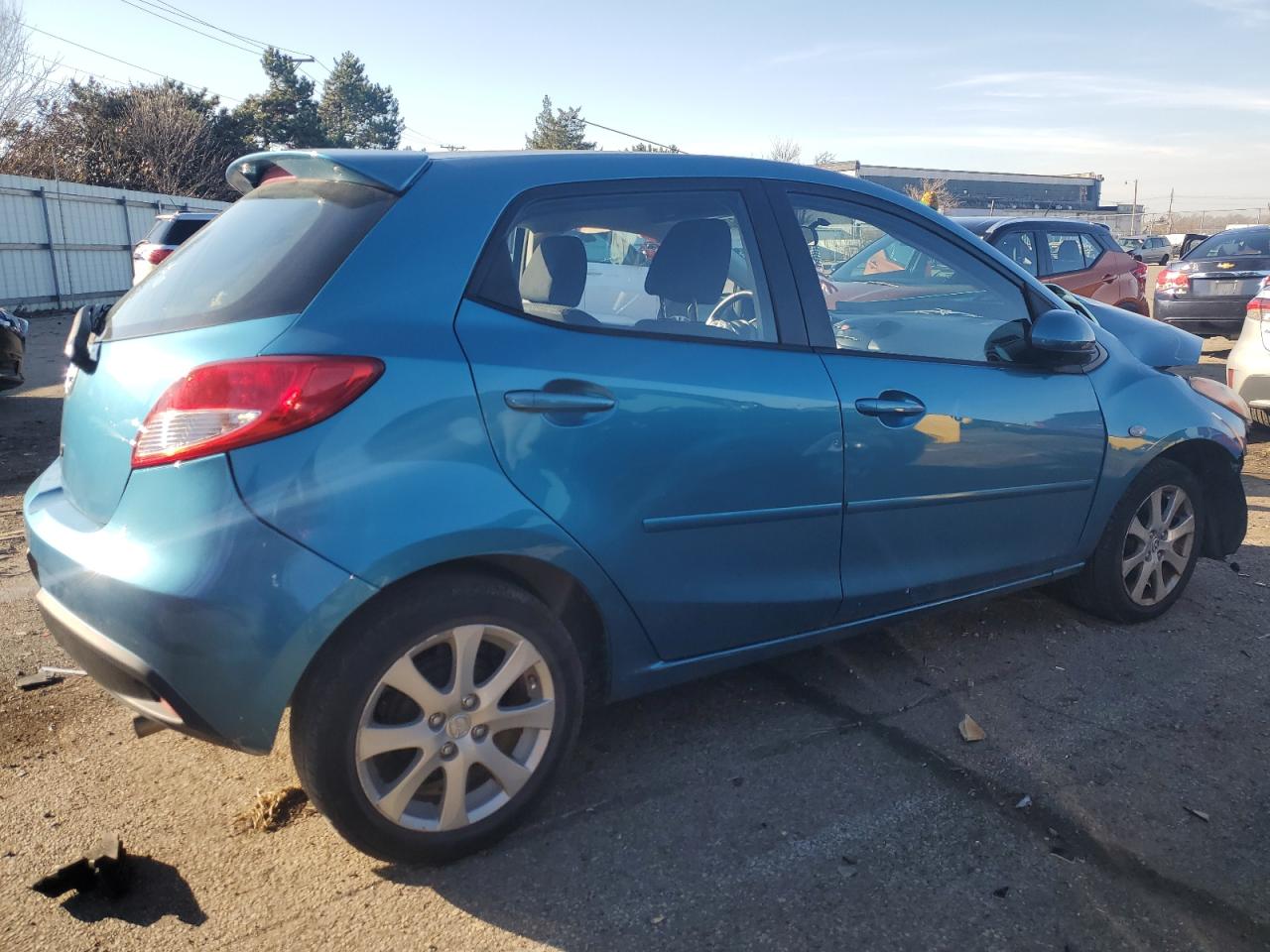 Obraz 3 z 2012 MAZDA MAZDA2  2012 z VIN JM1DE1LY7C0151237