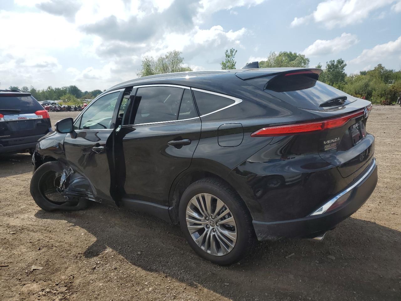 Изображение 2 2023 TOYOTA VENZA LE 2023 с VIN JTEAAAAH2PJ133631
