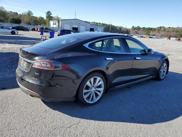 Obraz 3 z 2015 TESLA MODEL S 70D 2015 z VIN 5YJSA1S22FF081829