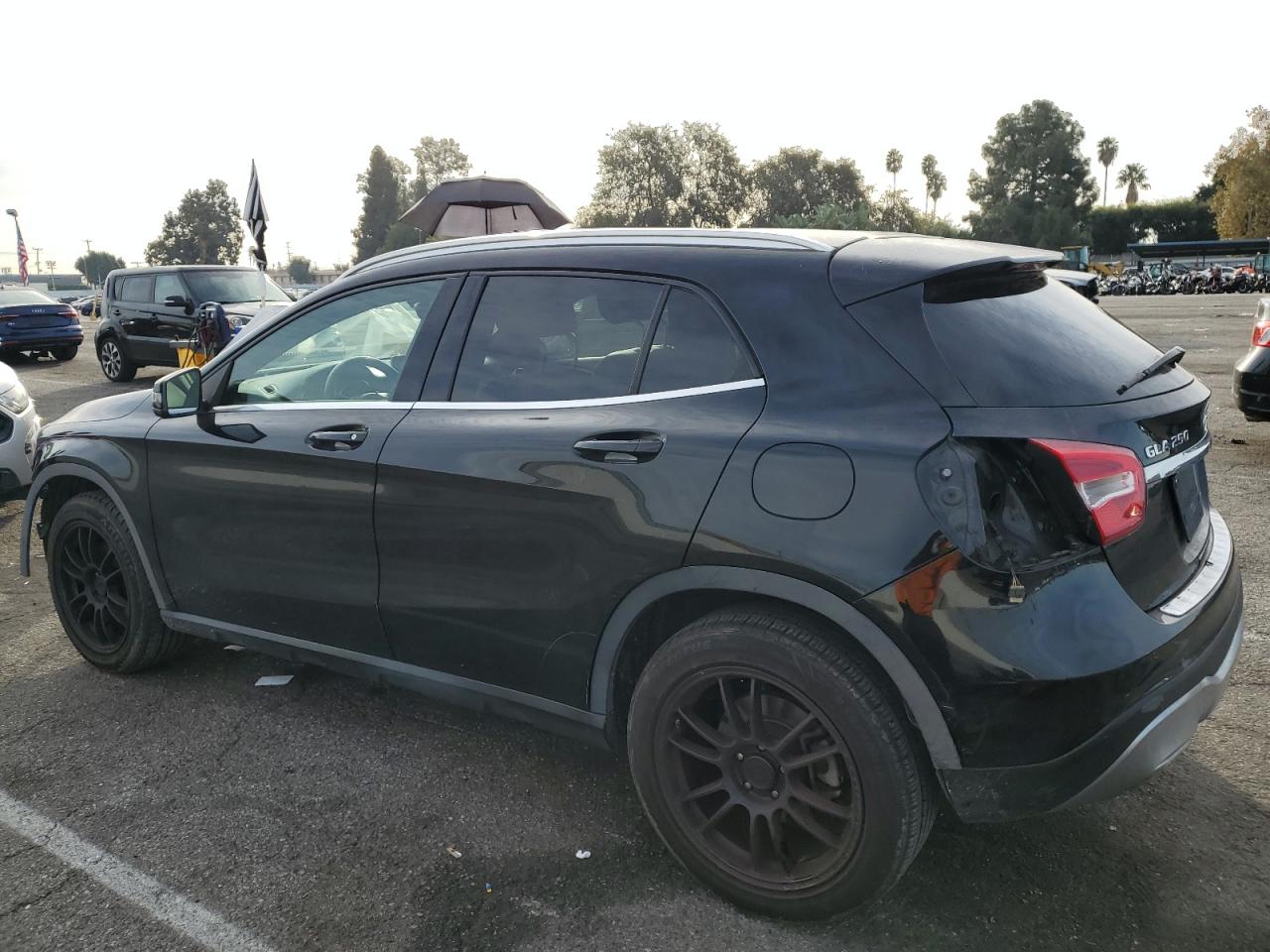 Obraz 2 z 2019 MERCEDES-BENZ GLA 250 2019 z VIN WDCTG4EB3KU006455