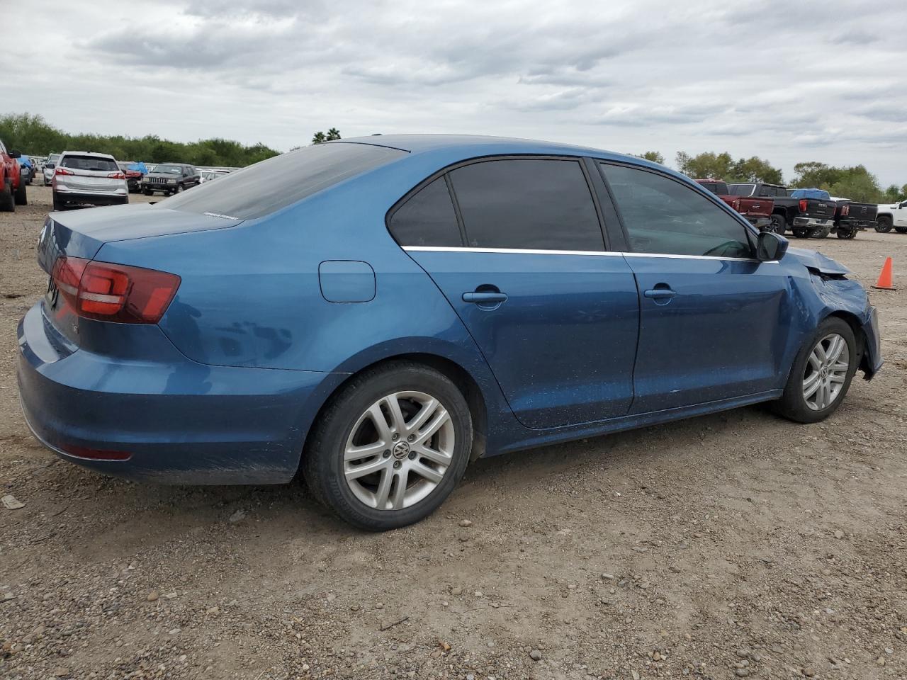 Изображение 3 2017 VOLKSWAGEN JETTA S 2017 с VIN 3VW2B7AJ5HM364911