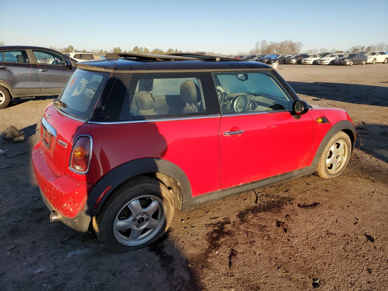 Image 3 of 2010 MINI COOPER  2010 with VIN WMWMF3C51ATZ63995