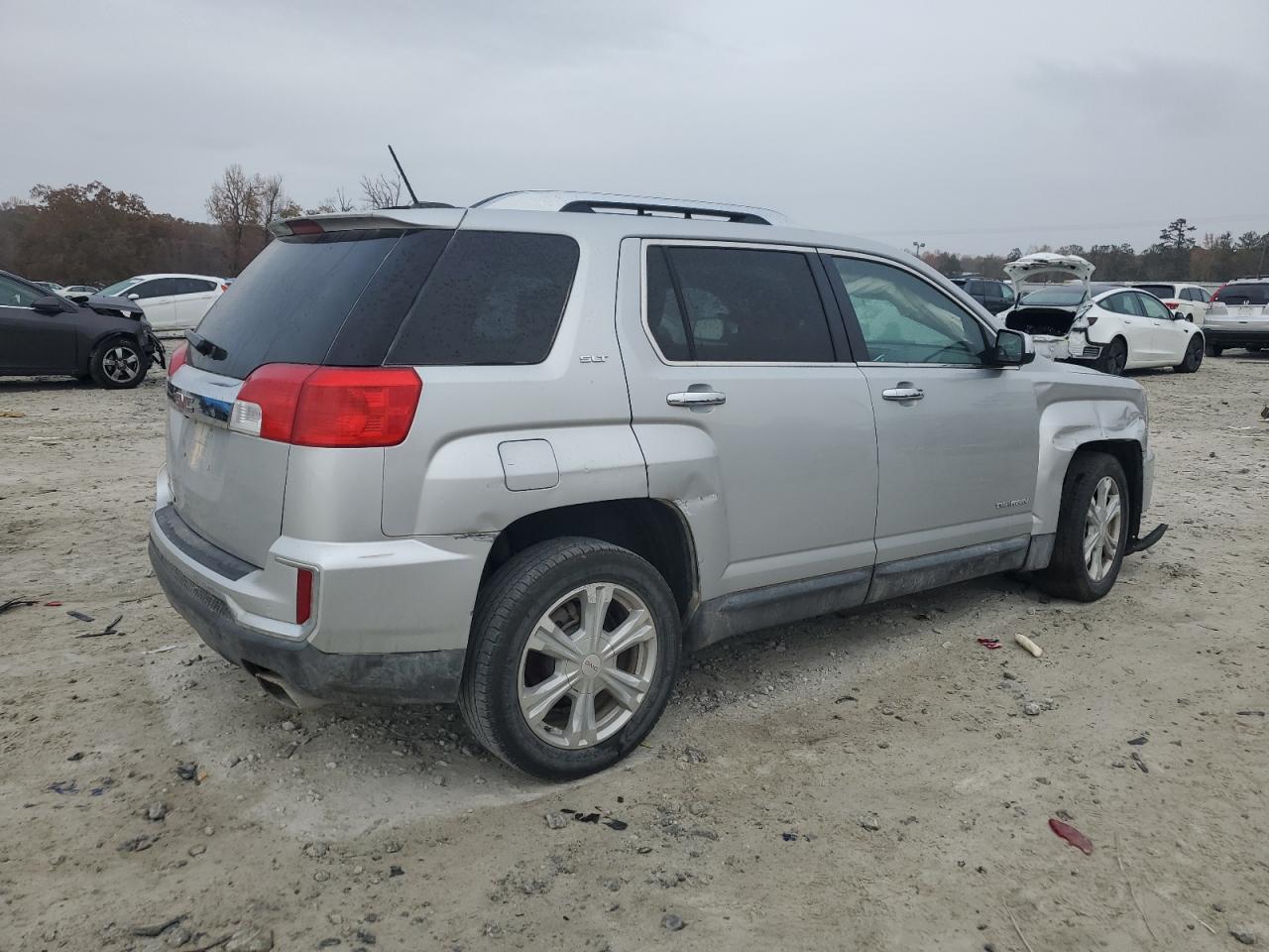 Obraz 3 z 2017 GMC TERRAIN SLT 2017 z VIN 2GKFLPE37H6188665