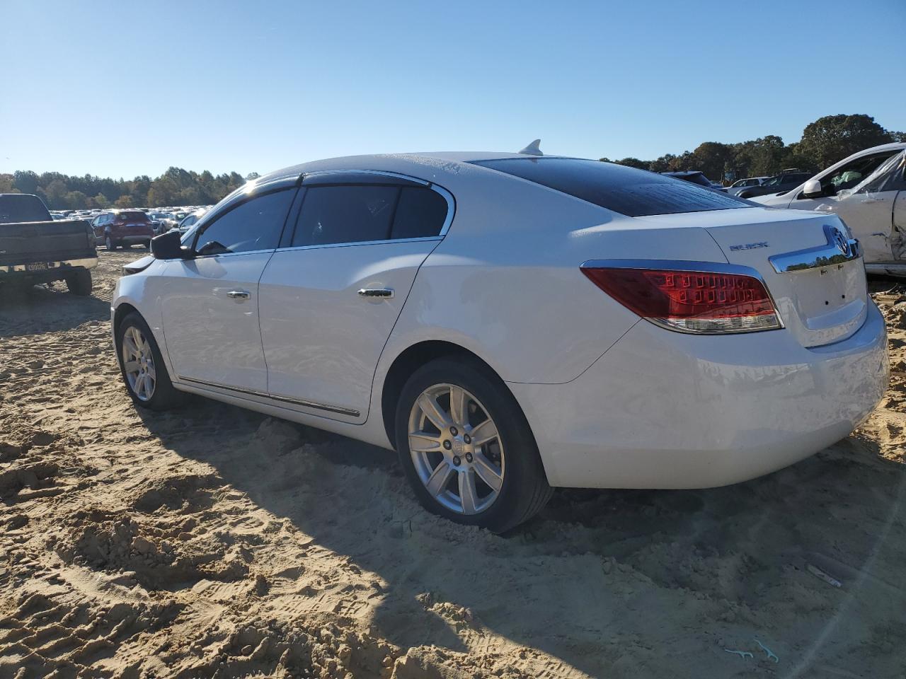 Изображение 2 2011 BUICK LACROSSE CXL 2011 с VIN 1G4GC5ED5BF104350