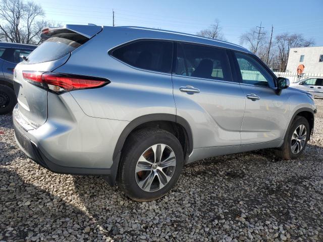 Изображение 3 2020 TOYOTA HIGHLANDER XLE 2020 с VIN 5TDHZRBH2LS501876