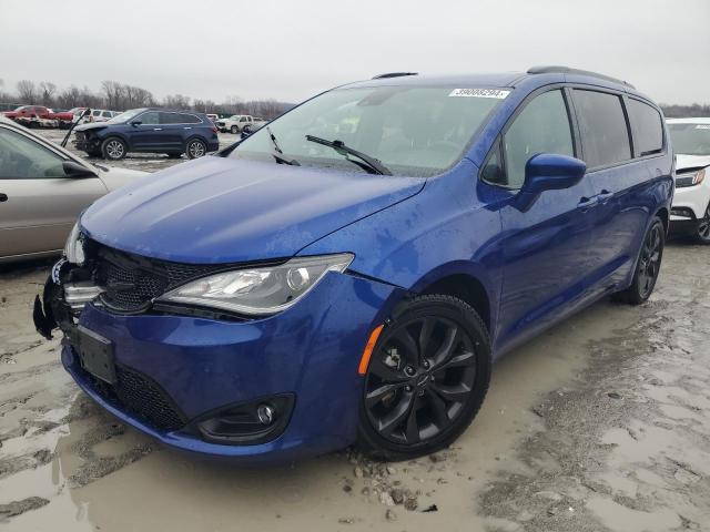 Image 1 of 2019 CHRYSLER PACIFICA TOURING L PLUS 2019 with VIN 2C4RC1EG1KR569362